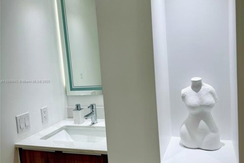 Copropriété à vendre à Miami Beach, Floride: 2 chambres, 89.19 m2 № 1764987 - photo 21