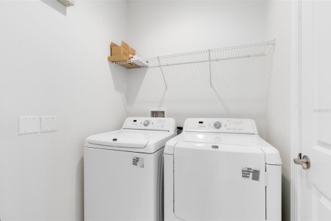 Adosado en venta en Winter Springs, Florida, 3 dormitorios, 171.5 m2 № 1624660 - foto 18