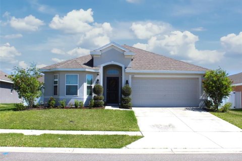 House in Haines City, Florida 3 bedrooms, 141.3 sq.m. № 2303267