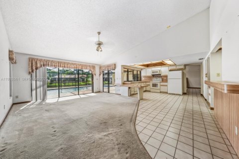 Villa ou maison à vendre à Plantation, Floride: 4 chambres, 221.85 m2 № 1976888 - photo 19