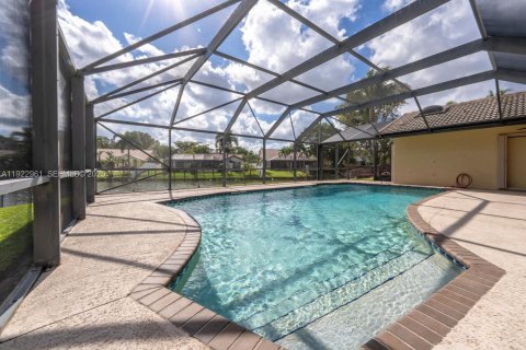 Villa ou maison à vendre à Plantation, Floride: 4 chambres, 221.85 m2 № 1976888 - photo 12
