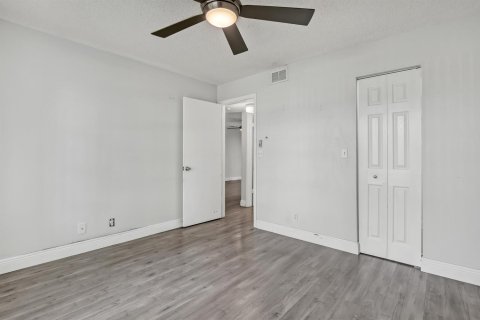 Copropriété à louer à Lake Worth, Floride: 2 chambres, 94.76 m2 № 2191158 - photo 18