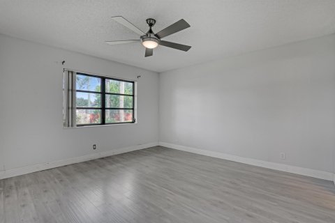 Copropriété à louer à Lake Worth, Floride: 2 chambres, 94.76 m2 № 2191158 - photo 14