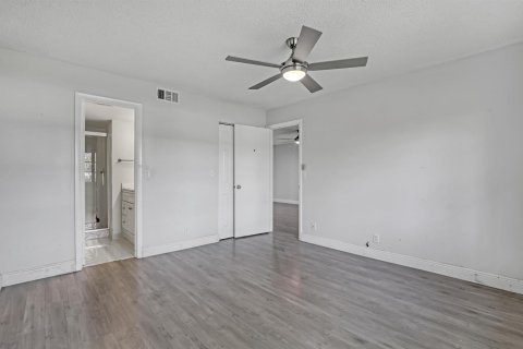 Copropriété à louer à Lake Worth, Floride: 2 chambres, 94.76 m2 № 2191158 - photo 13