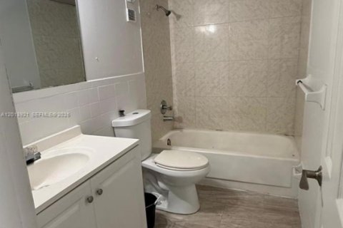 Appartement à louer à Hialeah, Floride: 1 chambre, 80.82 m2 № 2076348 - photo 11