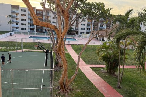 Appartement à louer à Hialeah, Floride: 1 chambre, 80.82 m2 № 2076348 - photo 17