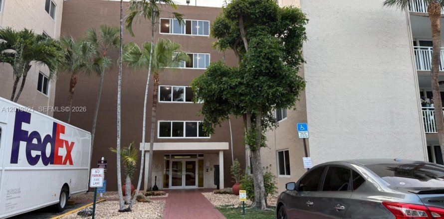 Appartement à Hialeah, Floride 1 chambre, 80.82 m2 № 2076348