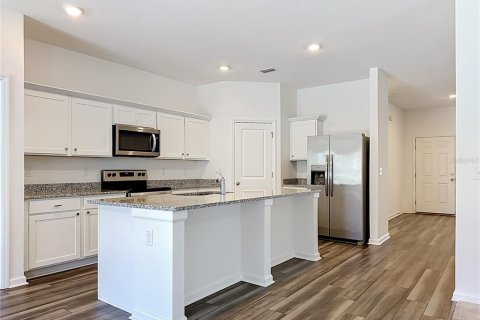 House in Ruskin, Florida 4 bedrooms, 178.93 sq.m. № 2208991 - photo 8