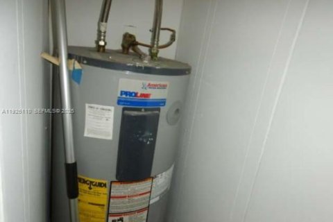 Casa en venta en Key Largo, Florida, 2 dormitorios, 90.67 m2 № 1983746 - foto 11