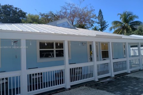 Casa en venta en Key Largo, Florida, 2 dormitorios, 90.67 m2 № 1983746 - foto 2