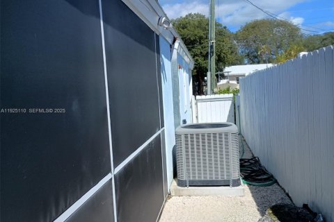Casa en venta en Key Largo, Florida, 2 dormitorios, 90.67 m2 № 1983746 - foto 19