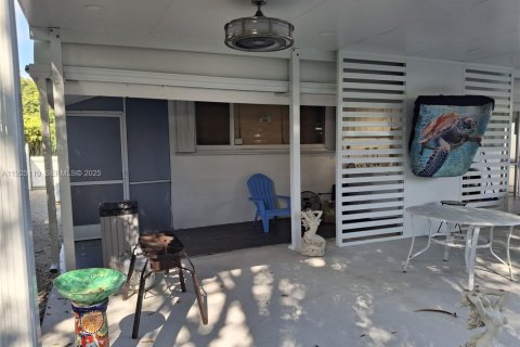 Купить виллу или дом в Ки-Ларго, Флорида 2 спальни, 90.67м2, № 1983746 - фото 23