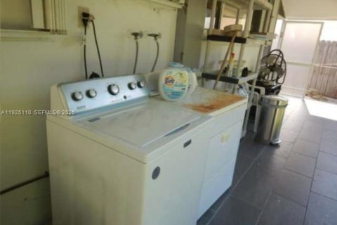 Casa en venta en Key Largo, Florida, 2 dormitorios, 90.67 m2 № 1983746 - foto 12