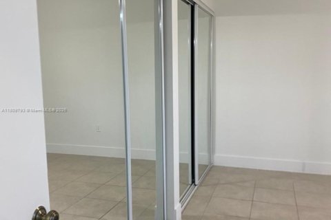 Купить кондоминиум в Норт-Майами, Флорида 1 спальня, 52.4м2, № 2053612 - фото 16