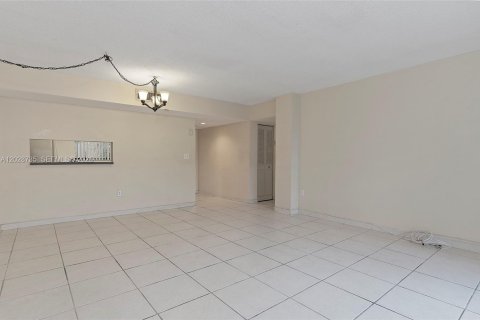 Copropriété à louer à Miami, Floride: 2 chambres, 89.65 m2 № 2184784 - photo 14
