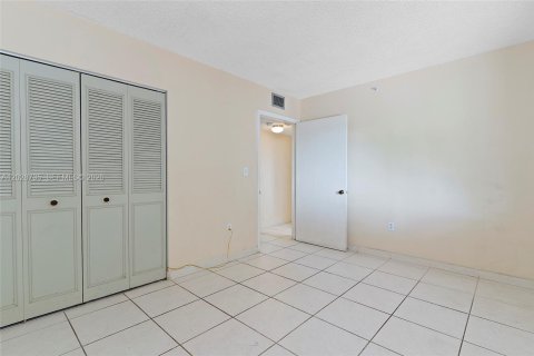 Copropriété à louer à Miami, Floride: 2 chambres, 89.65 m2 № 2184784 - photo 30