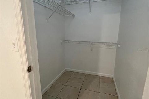Condo in Orlando, Florida, 3 bedrooms  № 1840243 - photo 15