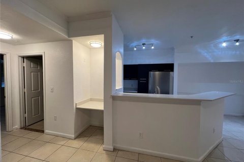 Condo in Orlando, Florida, 3 bedrooms  № 1840243 - photo 12