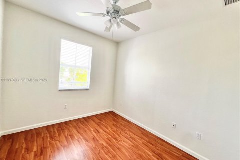 Casa en alquiler en Homestead, Florida, 3 dormitorios, 153.47 m2 № 2059490 - foto 20