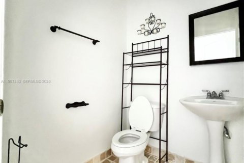 Casa en alquiler en Homestead, Florida, 3 dormitorios, 153.47 m2 № 2059490 - foto 21