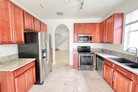 Casa en alquiler en Homestead, Florida, 3 dormitorios, 153.47 m2 № 2059490 - foto 4