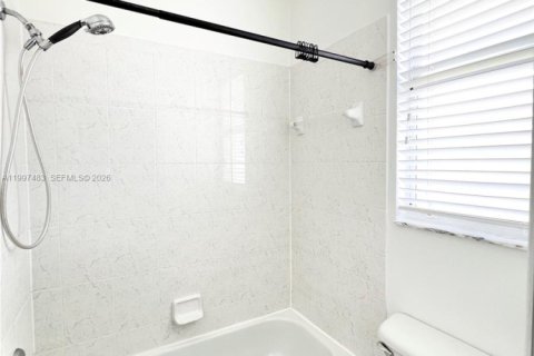 Casa en alquiler en Homestead, Florida, 3 dormitorios, 153.47 m2 № 2059490 - foto 17