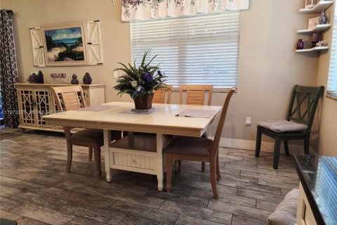 Купить виллу или дом в Себринг, Флорида 3 спальни, 184.97м2, № 2033808 - фото 4