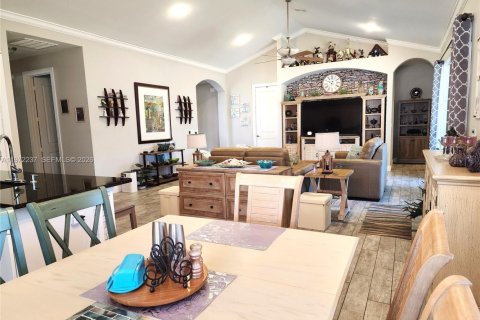 Купить виллу или дом в Себринг, Флорида 3 спальни, 184.97м2, № 2033808 - фото 11