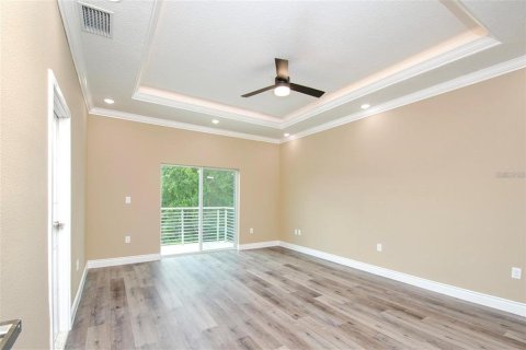 Townhouse in Davenport, Florida 4 bedrooms, 206.61 sq.m. № 2113818 - photo 17