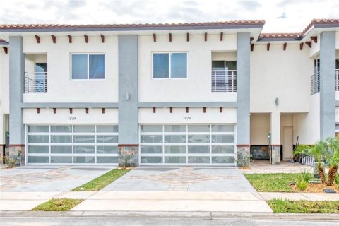 Touwnhouse à Davenport, Floride 4 chambres, 206.61 m2 № 2113818