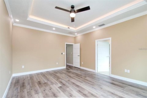 Townhouse in Davenport, Florida 4 bedrooms, 206.61 sq.m. № 2113818 - photo 18