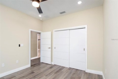 Townhouse in Davenport, Florida 4 bedrooms, 206.61 sq.m. № 2113818 - photo 16
