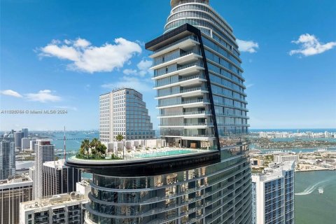 Кондоминиум с 2 спальнями в Майами, Флорида № 2034797