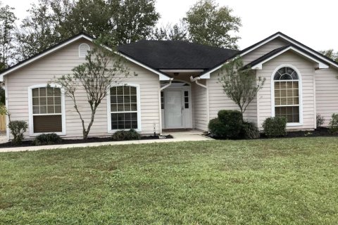 Villa ou maison à louer à Fleming Island, Floride: 3 chambres, 172.33 m2 № 801429 - photo 1