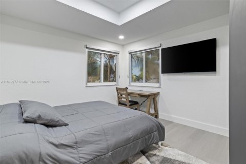Villa ou maison à vendre à Pembroke Pines, Floride: 5 chambres, 313.55 m2 № 1830261 - photo 29