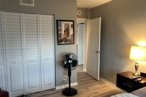 Condominio en alquiler en Fort Lauderdale, Florida, 2 dormitorios, 103.12 m2 № 1931474 - foto 10