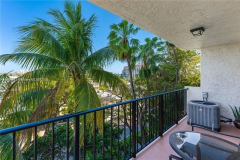 Condominio en alquiler en Fort Lauderdale, Florida, 2 dormitorios, 103.12 m2 № 1931474 - foto 20