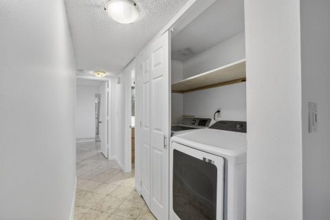 Copropriété à vendre à Oakland Park, Floride: 2 chambres, 107.77 m2 № 2077755 - photo 22