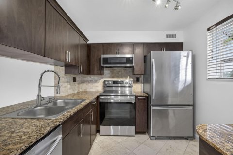 Copropriété à vendre à Oakland Park, Floride: 2 chambres, 107.77 m2 № 2077755 - photo 3