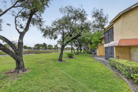 Copropriété à vendre à Oakland Park, Floride: 2 chambres, 107.77 m2 № 2077755 - photo 26