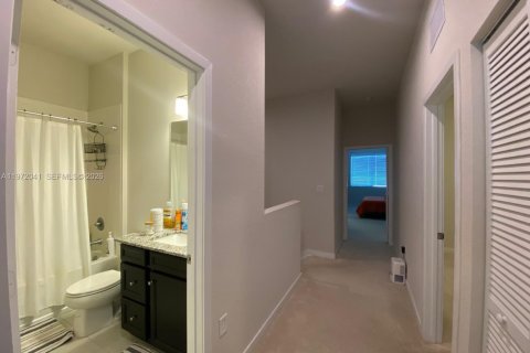 Touwnhouse à louer à Homestead, Floride: 4 chambres, 183.95 m2 № 2042281 - photo 20