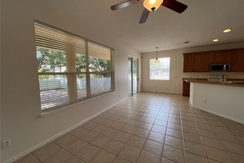 Villa ou maison à louer à Apopka, Floride: 4 chambres, 210.61 m2 № 2356248 - photo 18