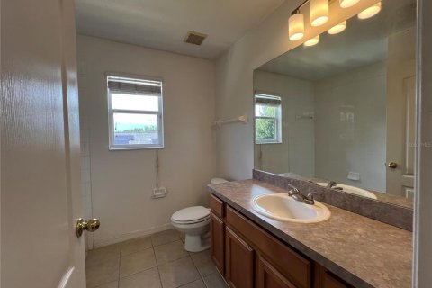 Villa ou maison à louer à Apopka, Floride: 4 chambres, 210.61 m2 № 2356248 - photo 28