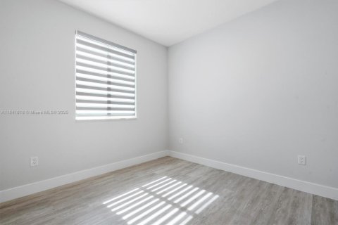 Townhouse in LANDMARK in Doral, Florida 3 bedrooms, 151.24 sq.m. № 1839197 - photo 24