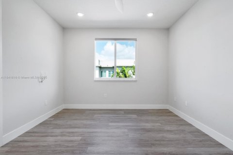 Townhouse in LANDMARK in Doral, Florida 3 bedrooms, 151.24 sq.m. № 1839197 - photo 18