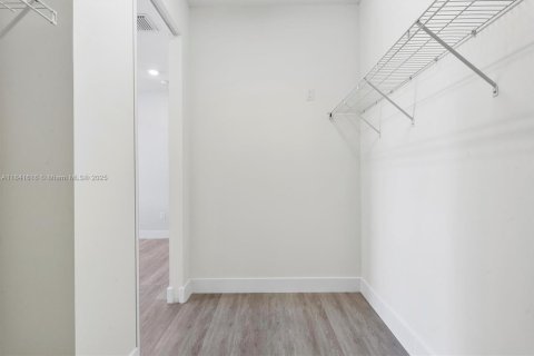 Townhouse in LANDMARK in Doral, Florida 3 bedrooms, 151.24 sq.m. № 1839197 - photo 20