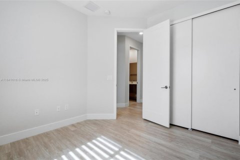 Townhouse in LANDMARK in Doral, Florida 3 bedrooms, 151.24 sq.m. № 1839197 - photo 27