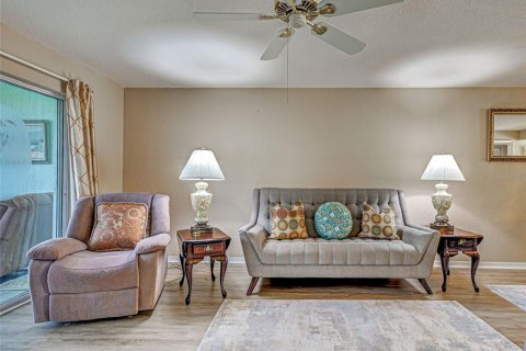 Condo in North Port, Florida, 2 bedrooms  № 1780478 - photo 20