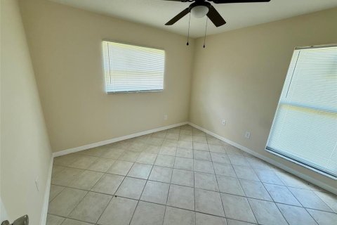 Casa en venta en Spring Hill, Florida, 3 dormitorios, 114.27 m2 № 1857934 - foto 10