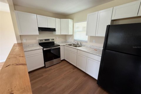 Casa en venta en Spring Hill, Florida, 3 dormitorios, 114.27 m2 № 1857934 - foto 5